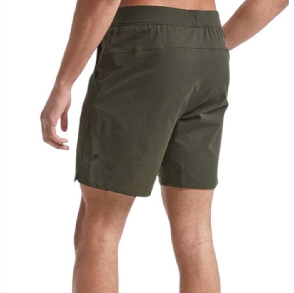 NEW Public Rec Flex Shorts 7½" inseam Olive Green Size 44